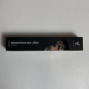 Younique Moodstruck Epic Twisted Mascara Black Beauty Classic Basic Girlboss
